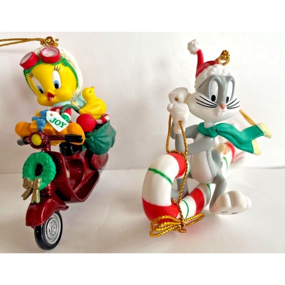 2 Looney Tunes Ornaments Bugs Buggy Candy Cane Tweety Bird Scooter Vintage - Picture 2 of 4